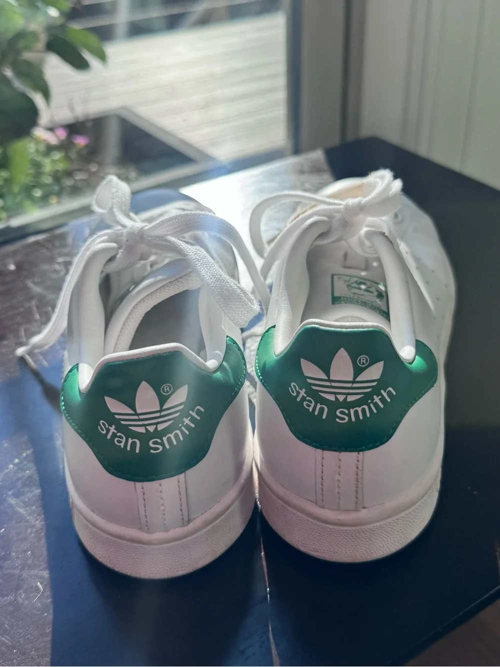 Adidas Green & White Sambas Kids Stan Smith size 4 sneakers boys tennis shoes